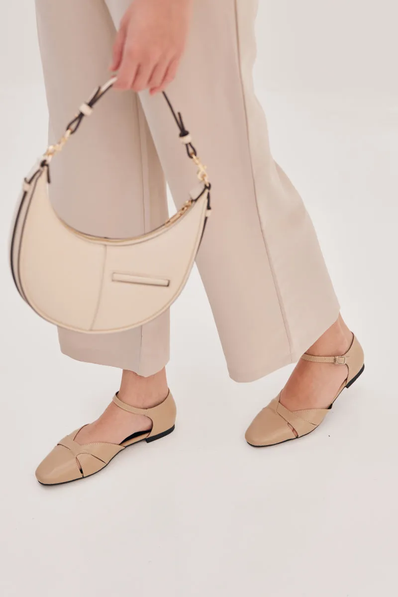 Aero Interlocking Flats in Taupe