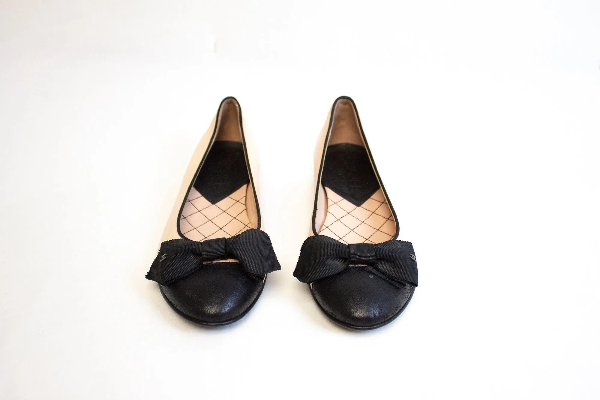 Chanel Loafers | Size 8 (PREOWNED)