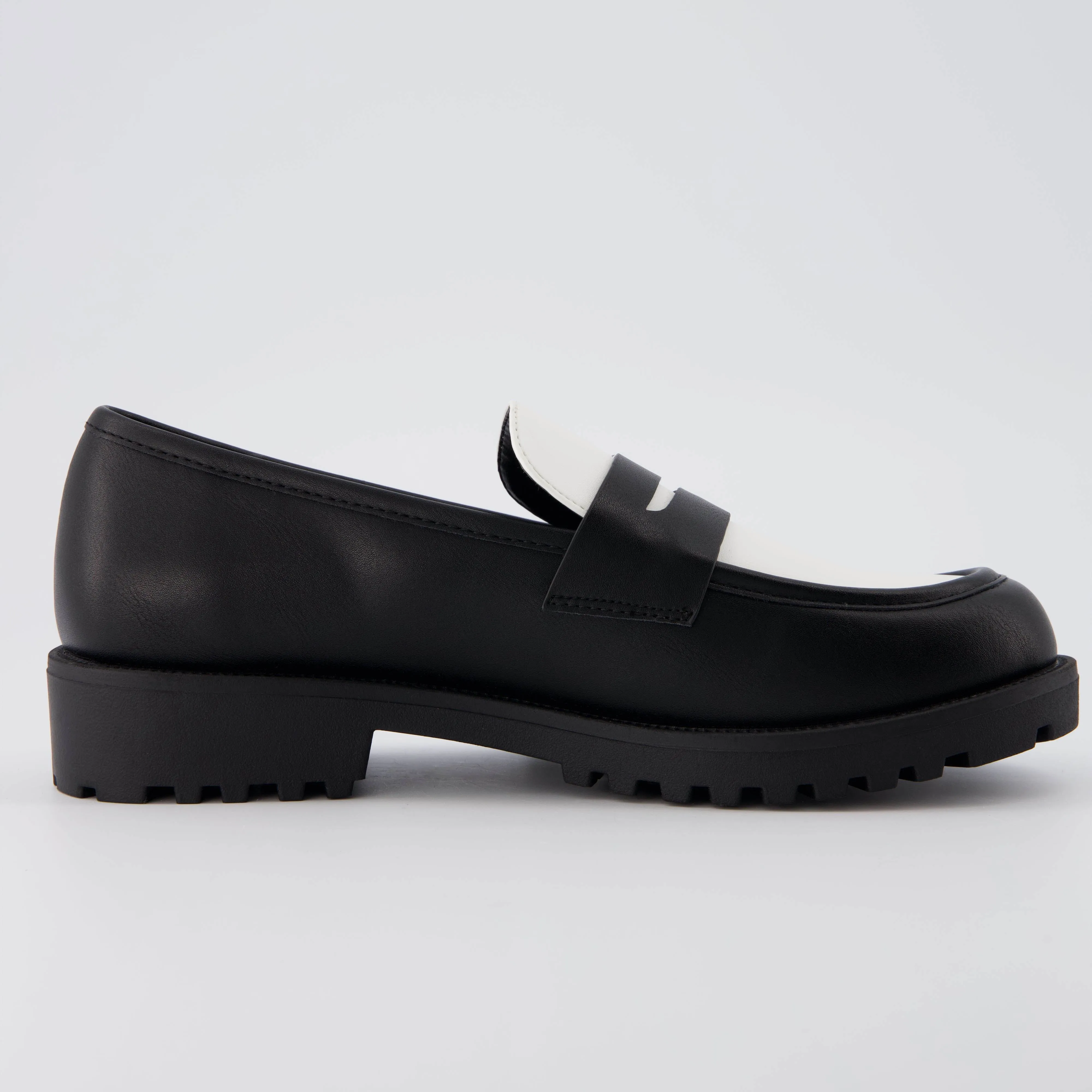 Reggio Contrast Slip On Loafer